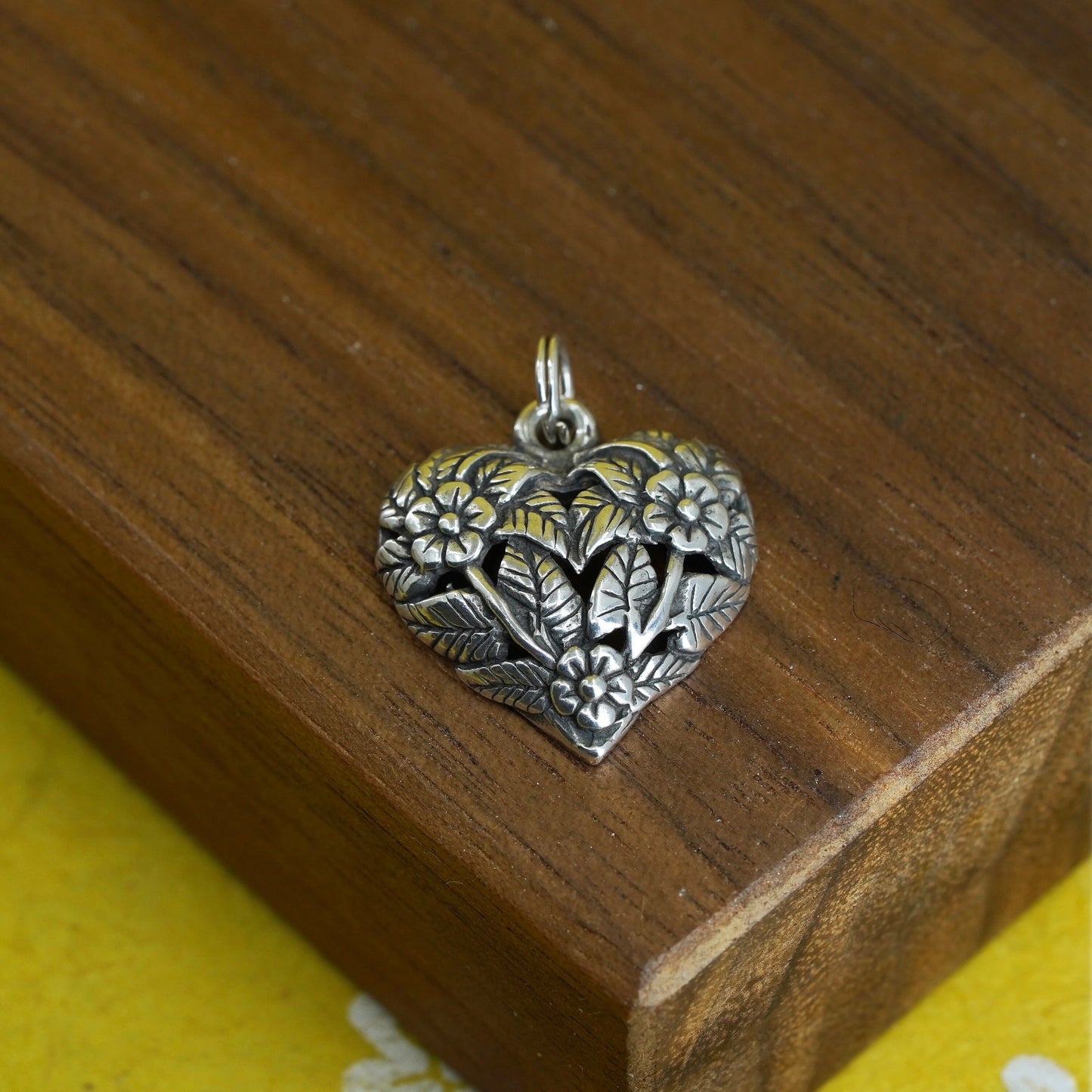 Vintage Sterling silver handmade flower pendant, 925 heart charm