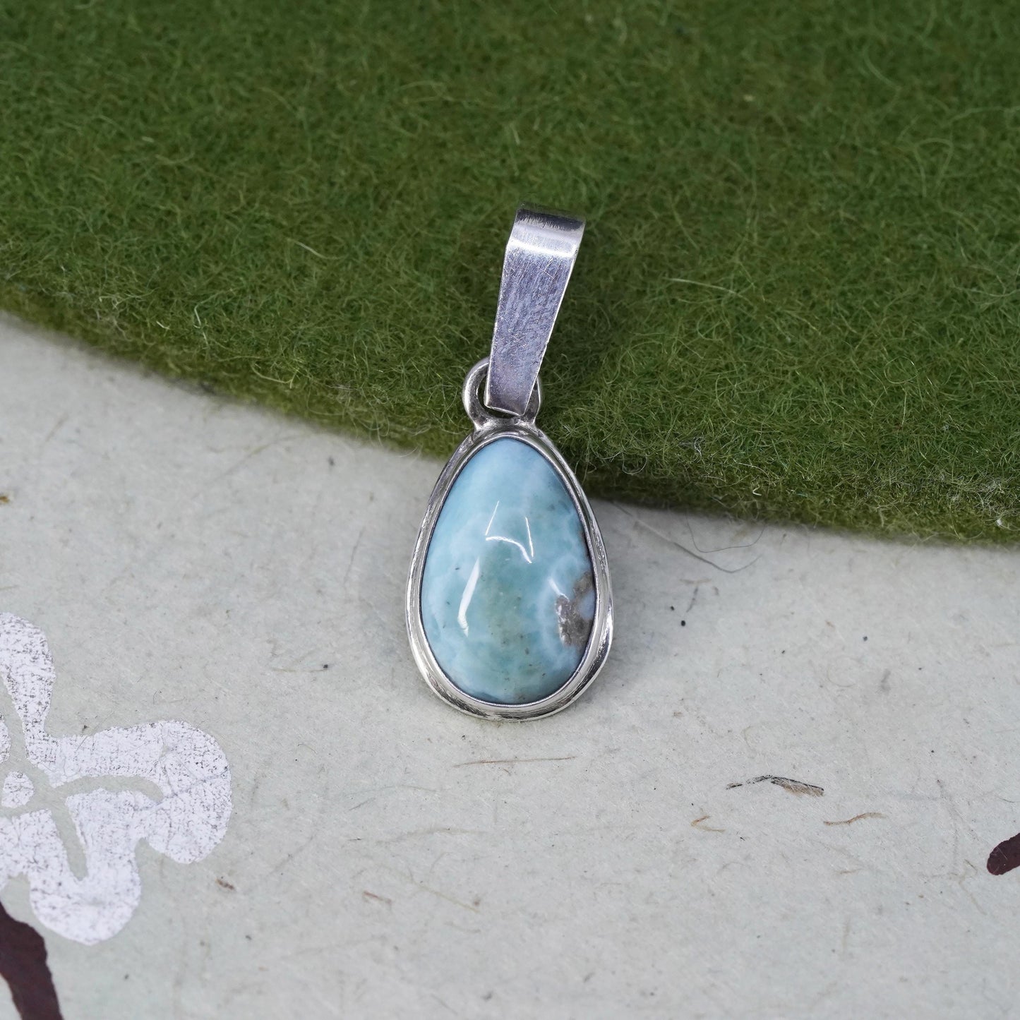 Vintage sterling silver 925 handmade pendant with tesrdrop Larimar