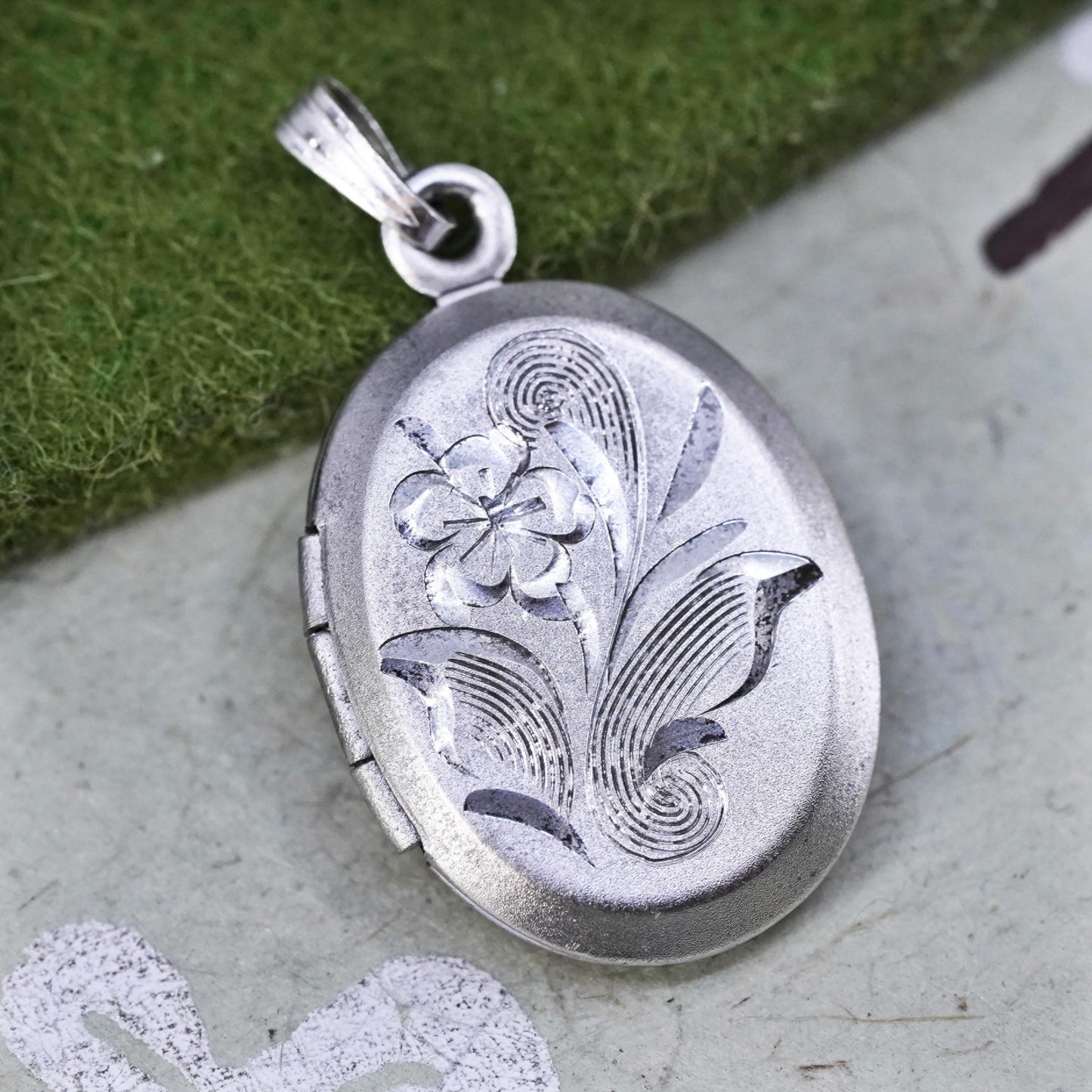 Vintage Sterling silver oval pendant, 925 floral textured photo locket charm