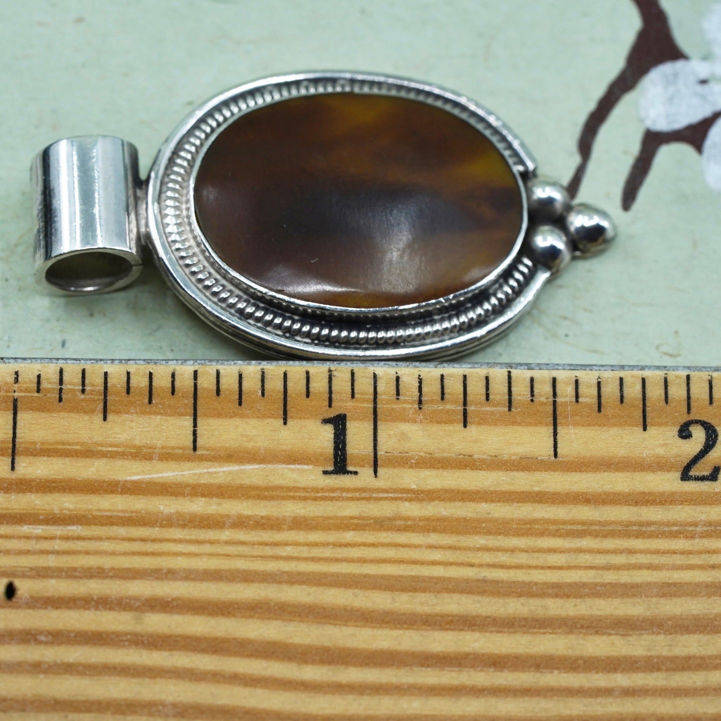 Vintage mexico sterling silver 925 handmade pendant with oval amber