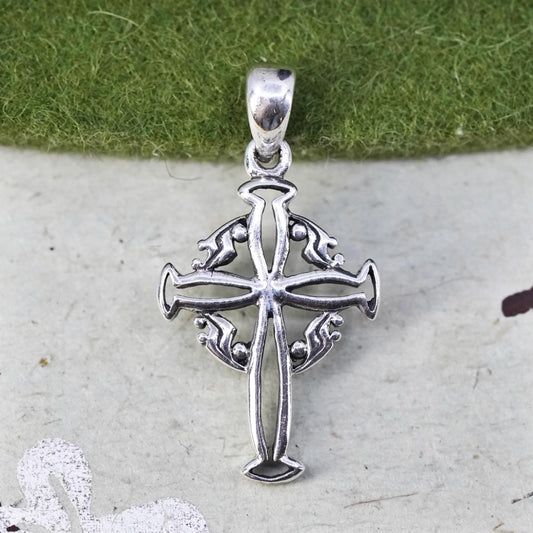 Vintage handmade Sterling silver pendant, 925 filigree cross