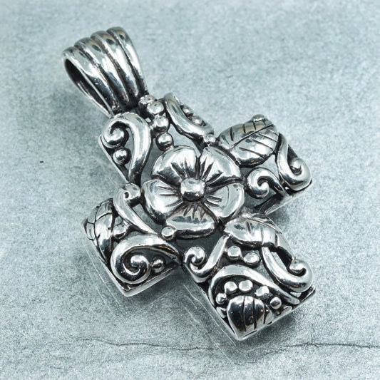 Vintage sterling 925 silver handmade pendant, filigree flower cross