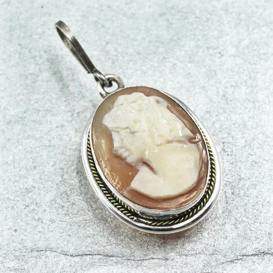 Vintage Sterling 925 silver handmade pendant with agate cameo girl