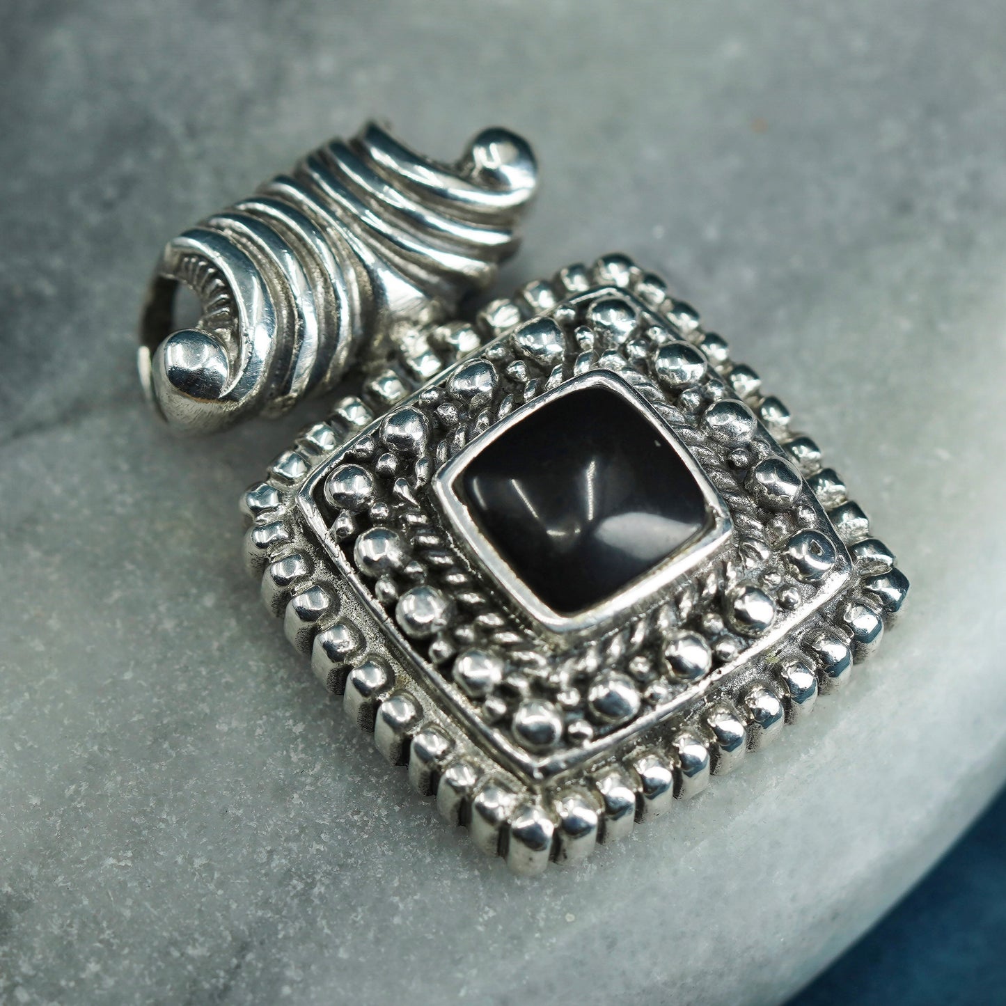 Vintage Sterling silver handmade pendant, 925 filigree bali square with onyx