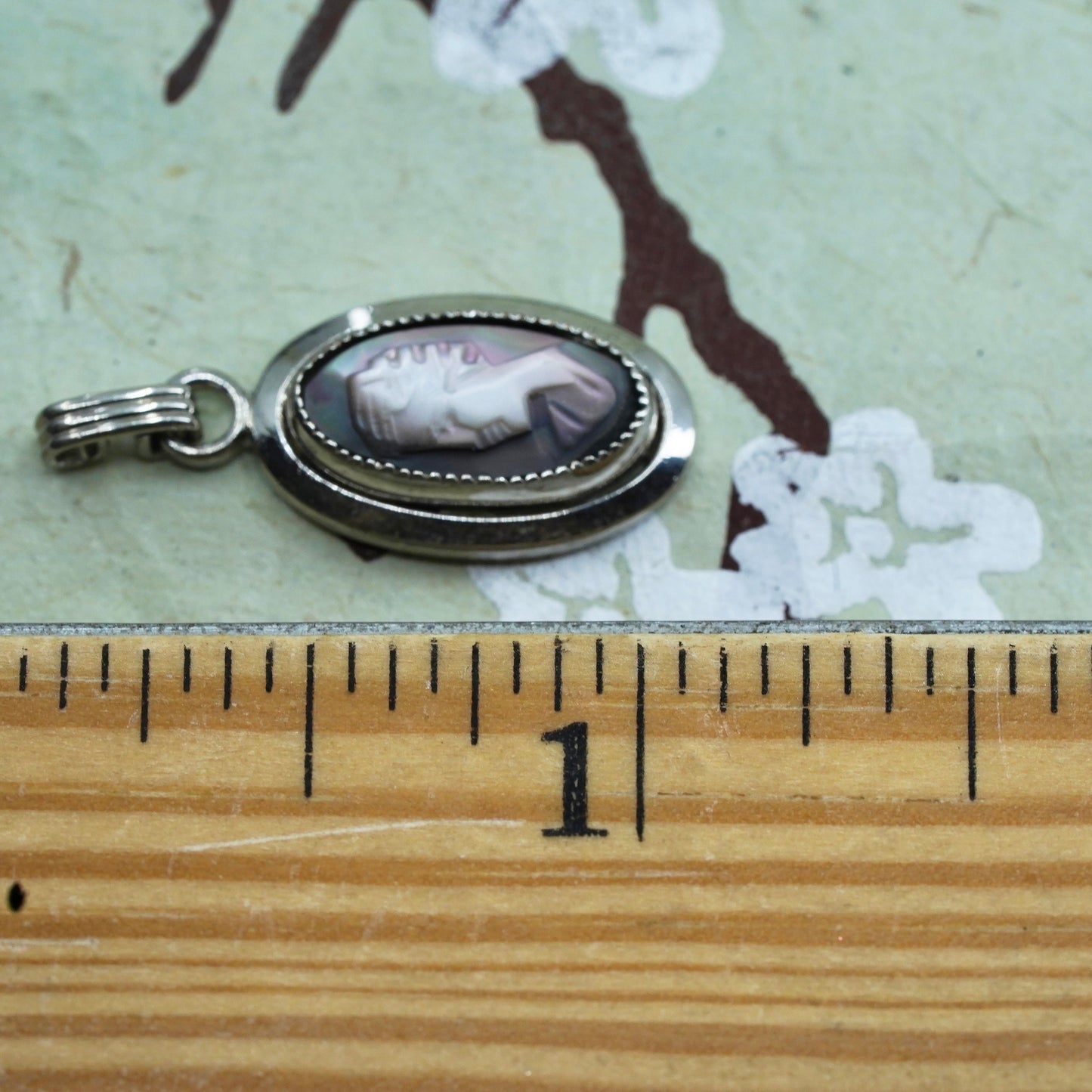 vtg Sarah Coventry Sterling silver pendant, 925 oval pendant with cameo woman