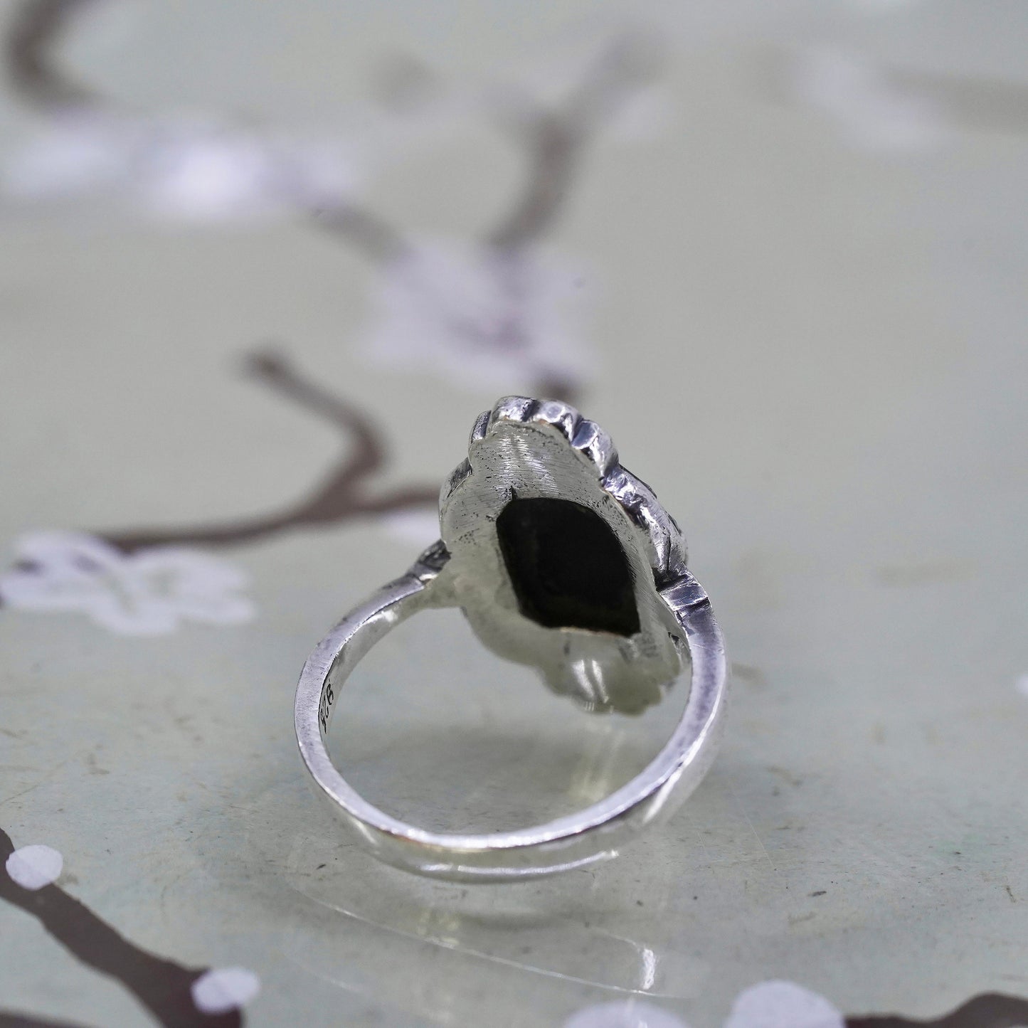 Size 6, Vintage sterling 925 silver handmade ring with obsidian and Marcasite