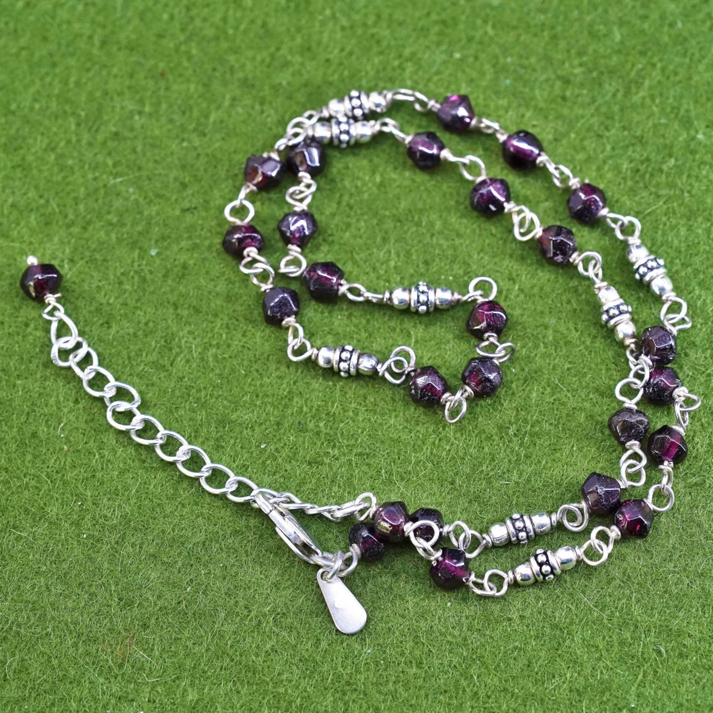 16”, Vintage Silpada Sterling 925 Silver Garnet Bead Necklace N1053