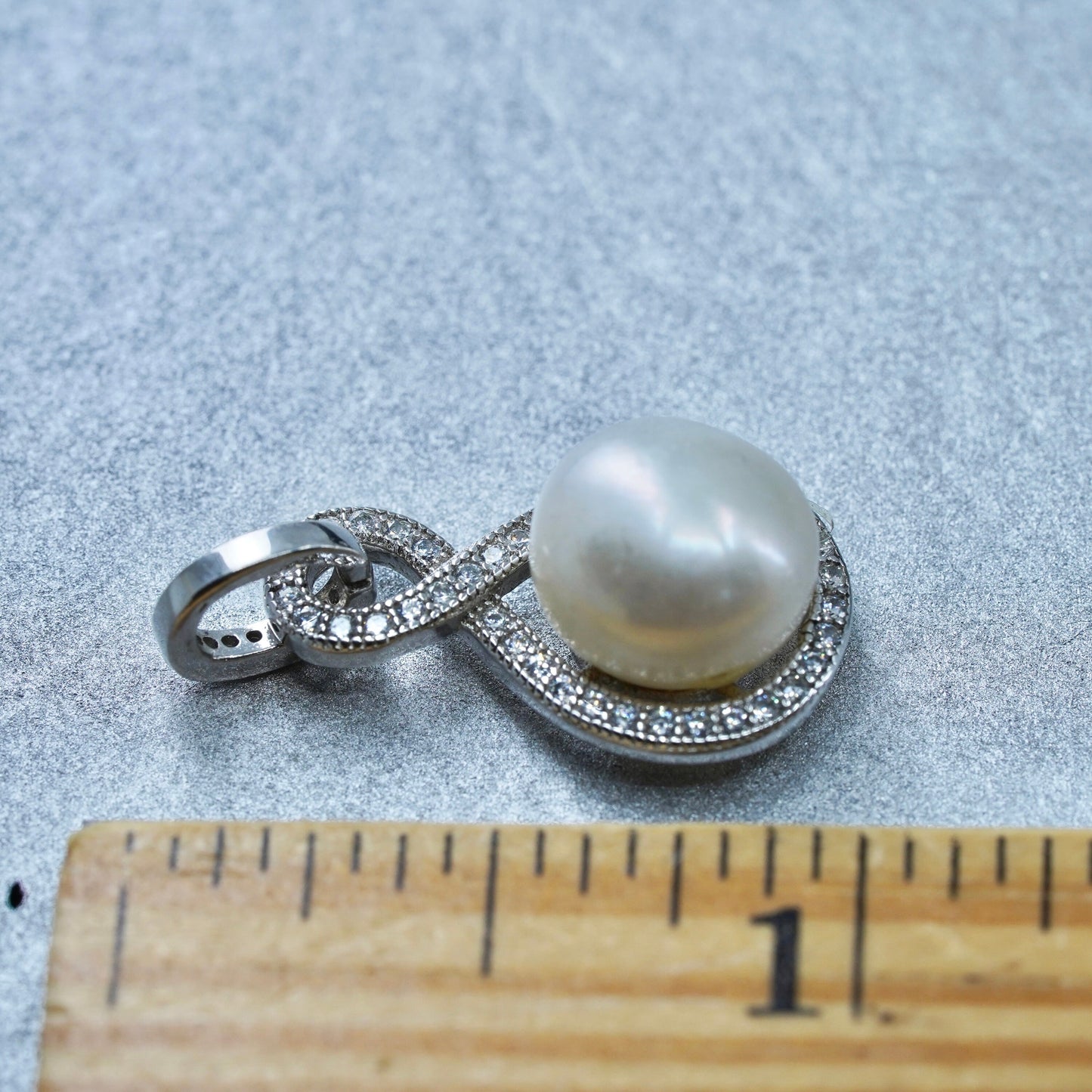 vintage sterling 925 silver handmade charm pendant with pearl and Cz
