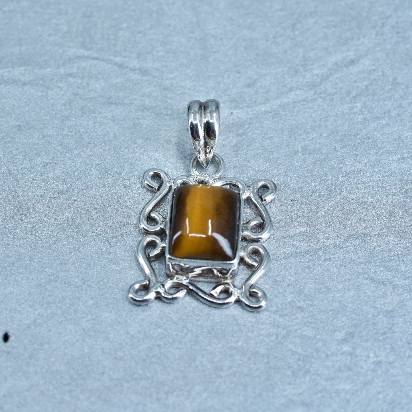 vintage sterling 925 silver handmade pendant with golden tigers eye