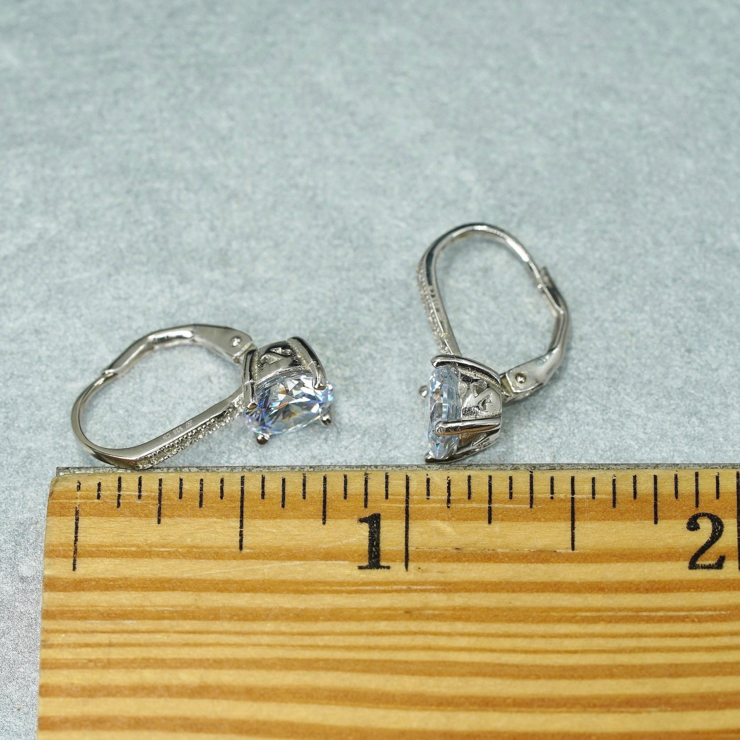 Vintage Sterling 925 silver earrings with wavy dangle and Cz