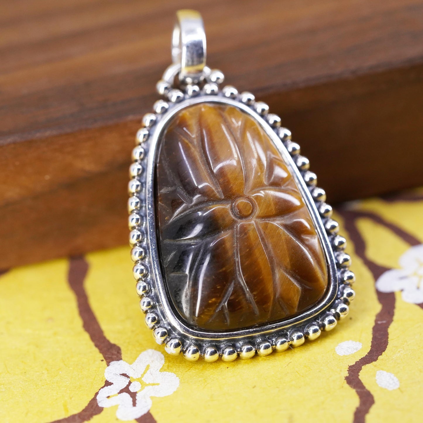 Vintage Sterling 925 silver handmade pendant carved golden tiger eye and beads