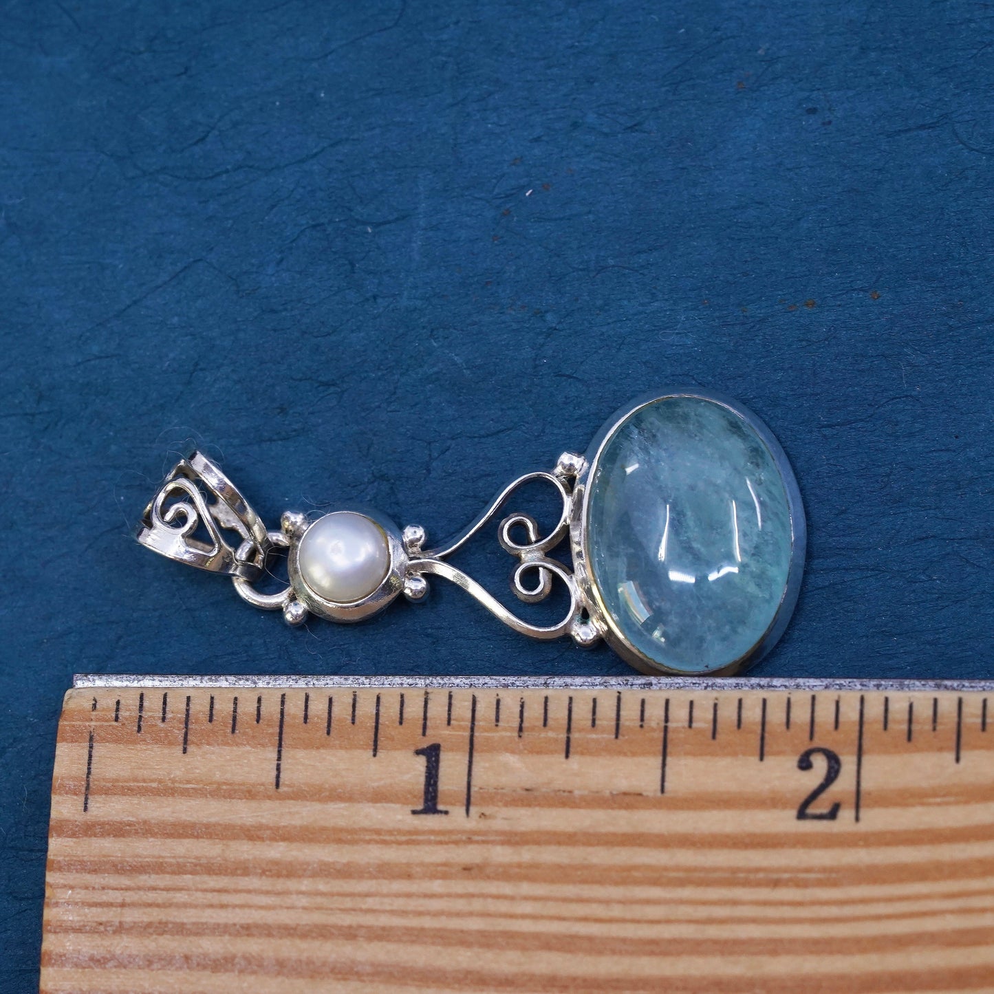 Vintage Sterling silver handmade pendant, 925 circle with jade and pearl