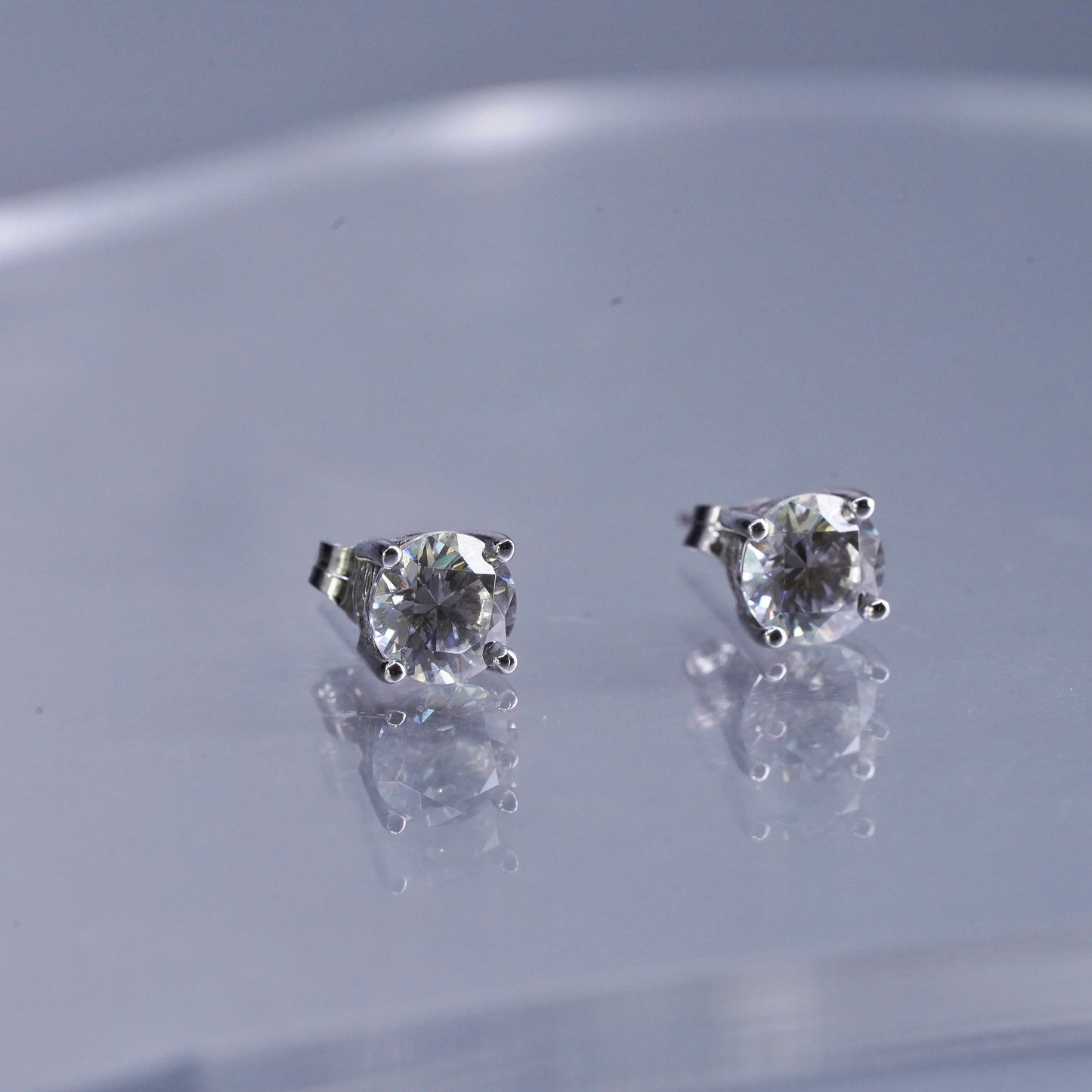 6mm Vintage Sterling 925 silver earrings, studs with round Cz inlay