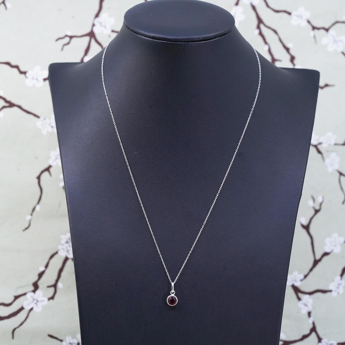 18”, Sterling silver necklace, 925 circle chain with red cz pendant