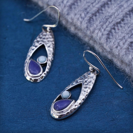 VTG Sterling silver earrings, hammered 925 teardrop Dangles with lapis lazuli