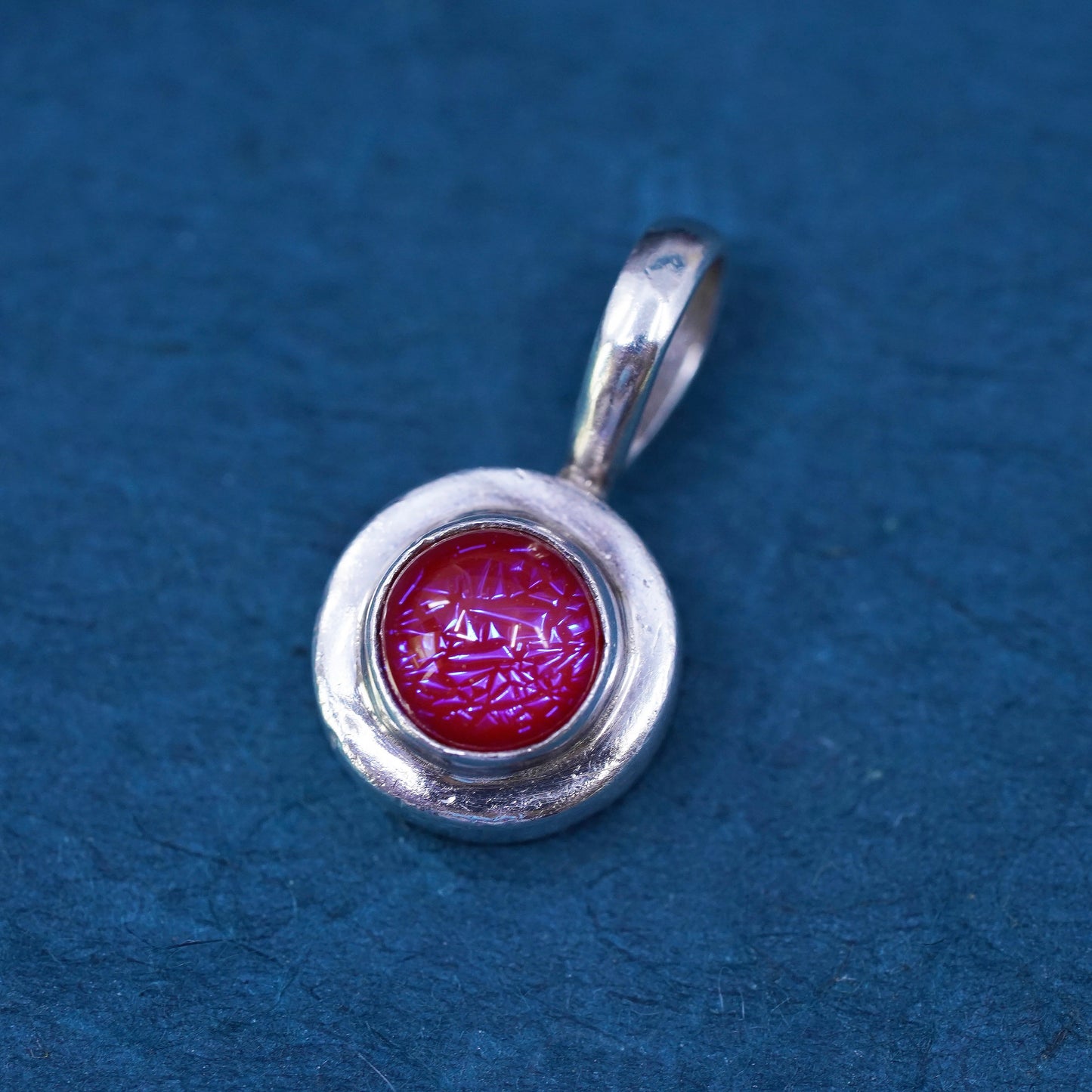 Vintage Sterling 925 silver handmade pendant with round dragon breath glass