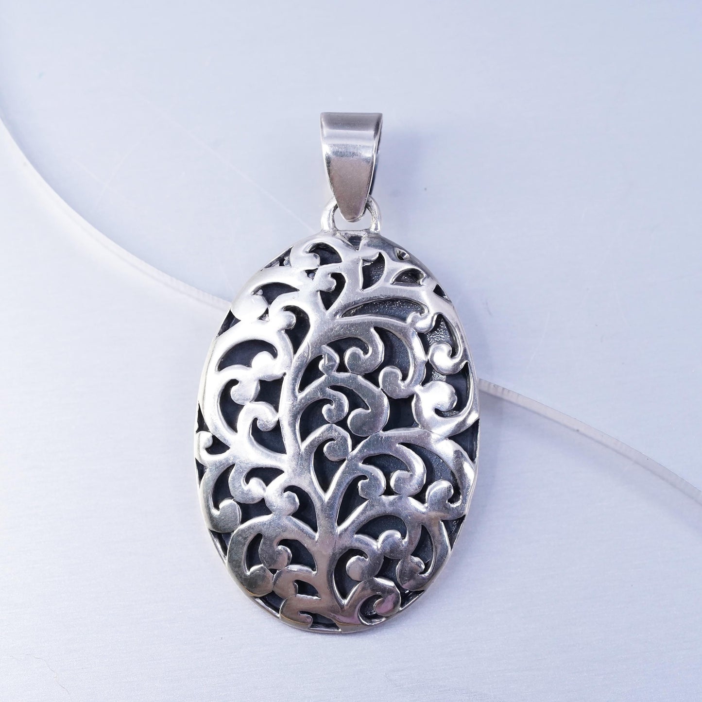 Vintage jewelry sterling 925 silver filigree oval handmade pendant