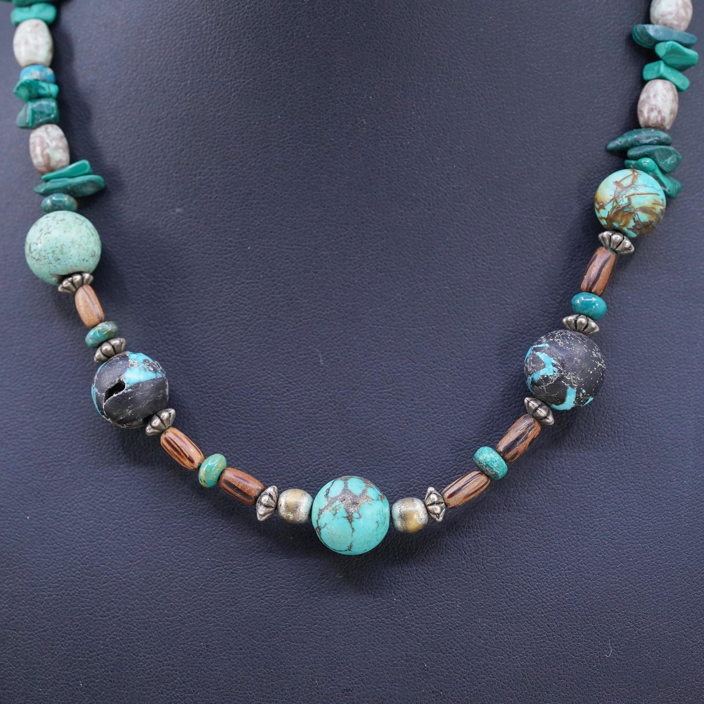 17”, southwestern sterling silver 925 handmade necklace with turquoise beads