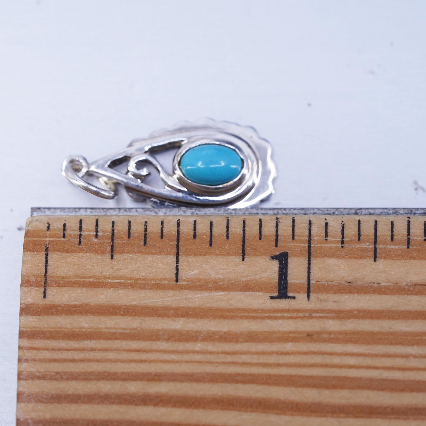 Vinatge southwestern sterling 925 silver teardrop charm pendant with turquoise