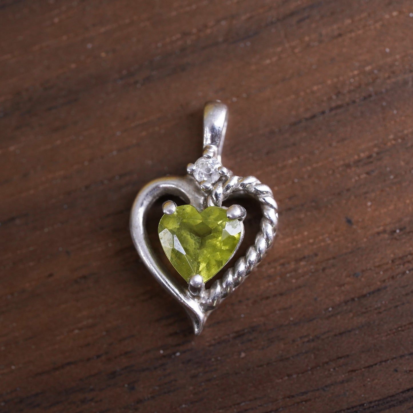 Vintage Sterling silver pendant, 925 heart pendant with peridot