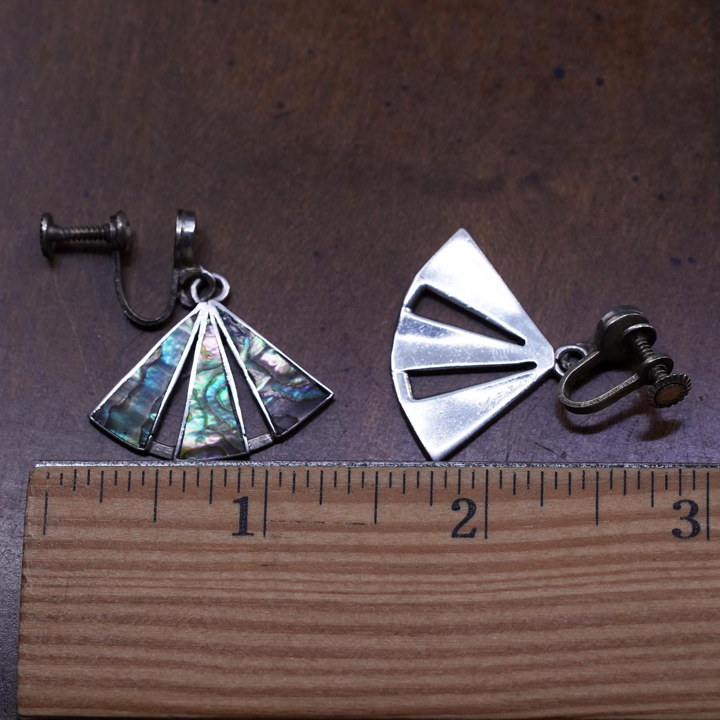 Vintage Mexican Sterling 925 silver screw back fan shaped earrings with abalone