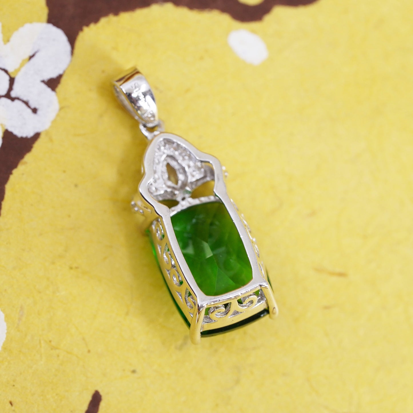 Vintage Sterling 925 silver handmade pendant with emerald and cz details