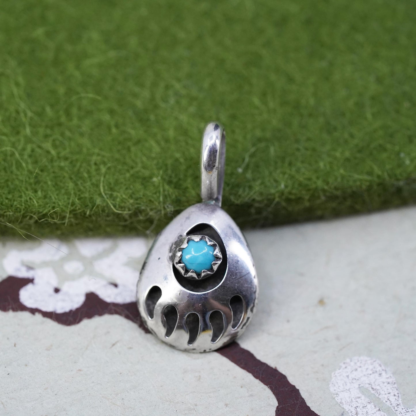 sterling silver pendant, 925 native American, Navajo, bear paw charm turquoise