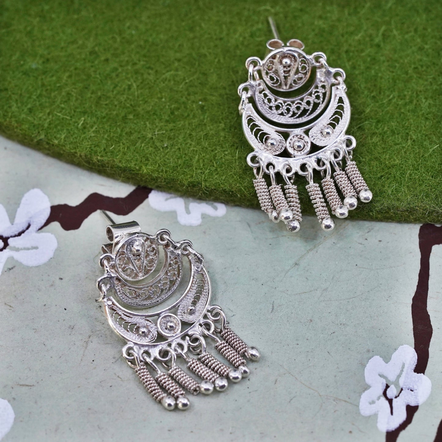 Vintage southwestern sterling 925 silver filigree earrings with fringe dangles