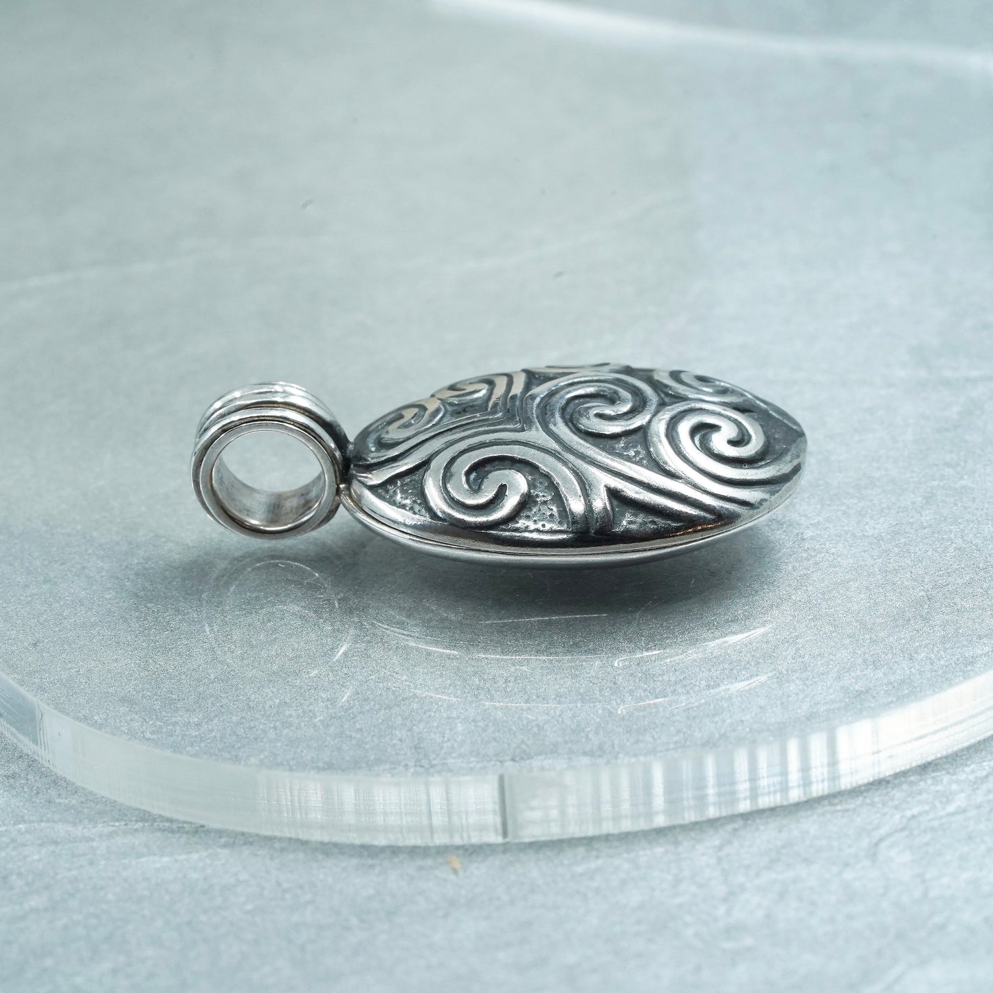Silpada Oxidized Sterling 925 Silver Scroll Design Oval Locket Pendant S1392
