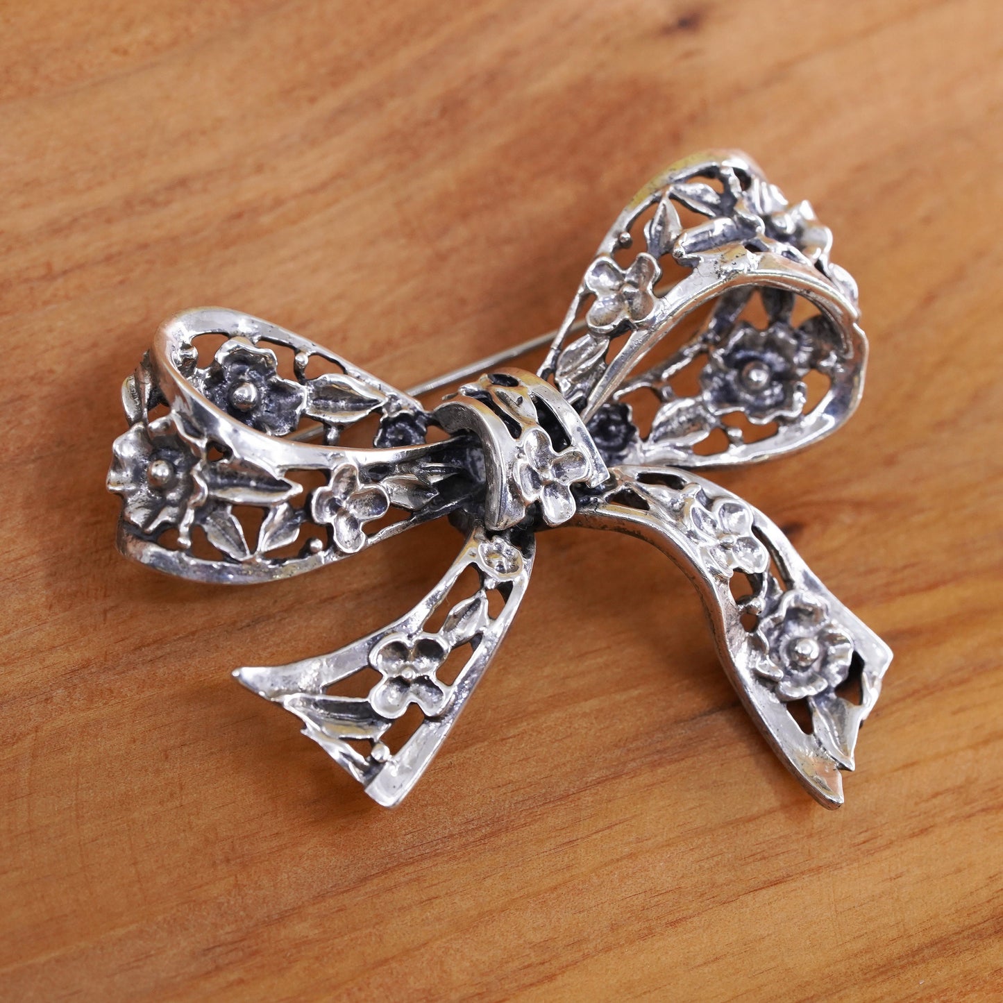 Vintage Danecraft handmade sterling 925 silver ribbon bow tie brooch