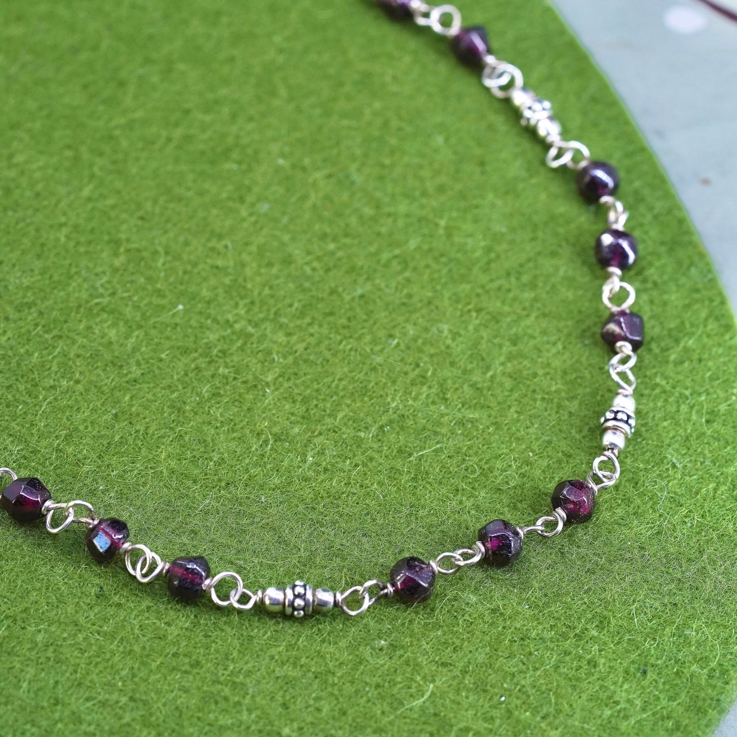 16”, Vintage Silpada Sterling 925 Silver Garnet Bead Necklace N1053