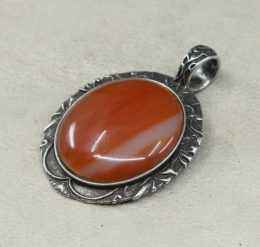 VTG sterling silver handmade Bali pendant, Mexican 925 silver with agate