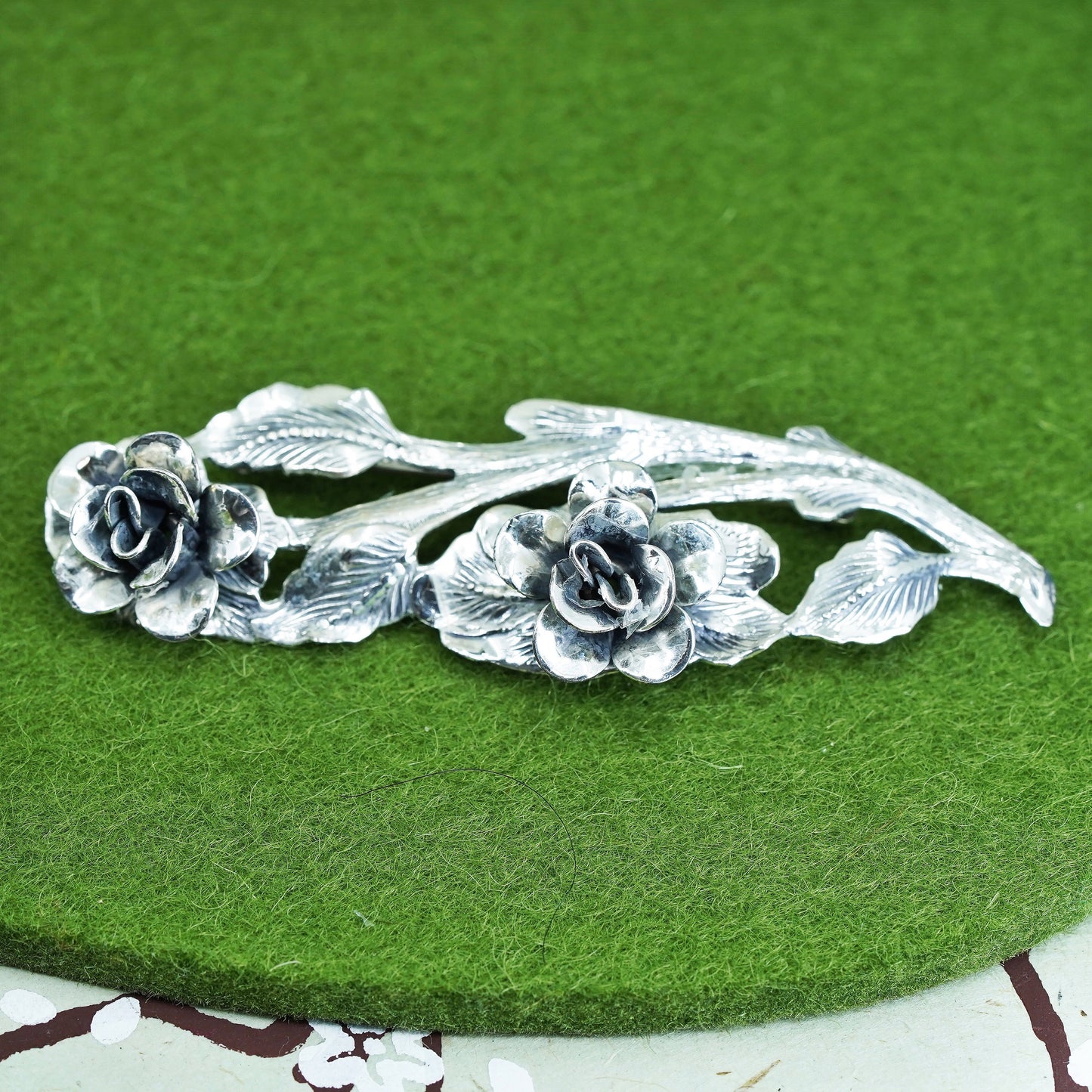 Jewel Art sterling silver handmade brooch, 925 long pin with flower details