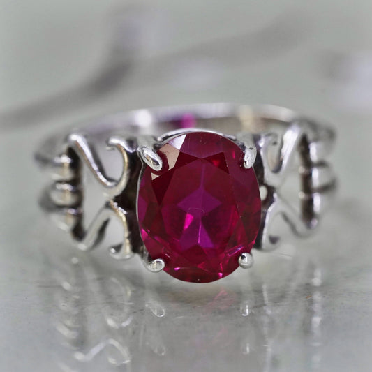 Size 8, Vintage sterling 925 silver handmade ring with ruby