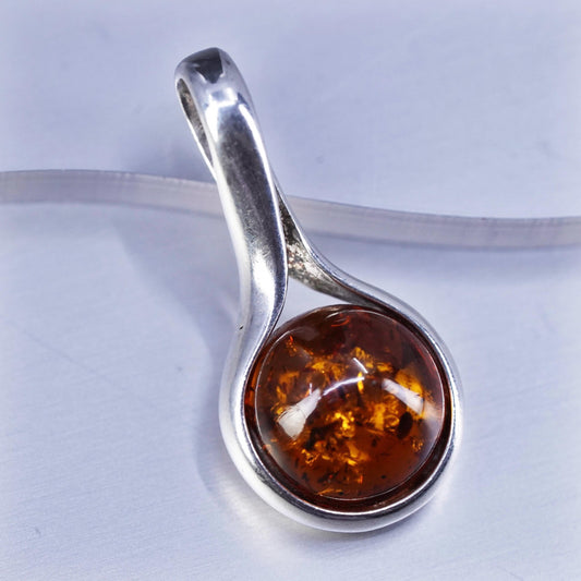 Vintage sterling 925 silver handmade pendant with circle amber