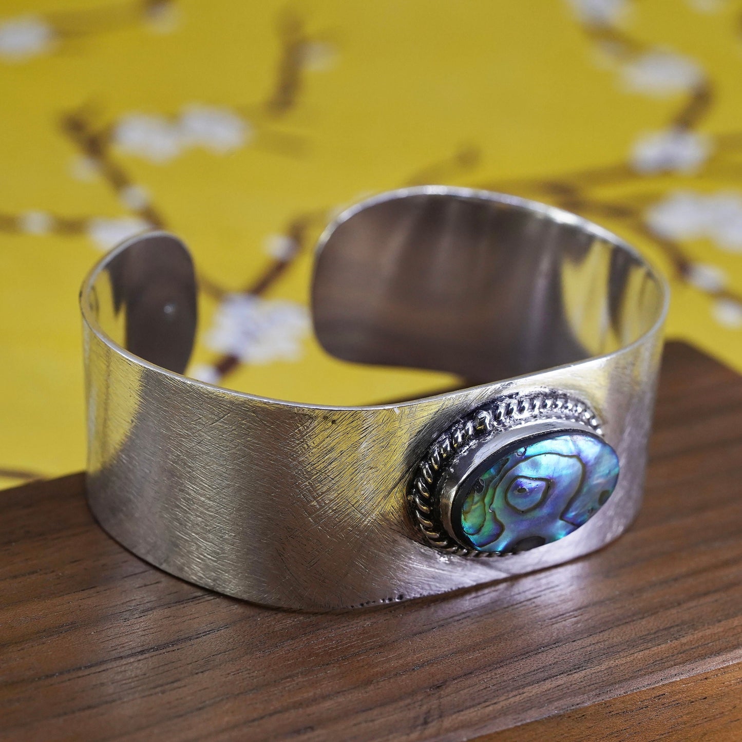 southwestern Sterling 925 silver handmade wide cuff bracelet with oval abalone