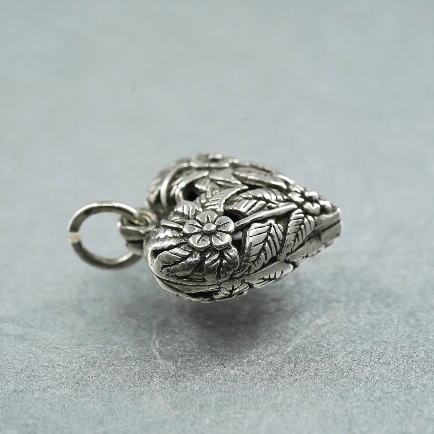 Vintage sterling 925 silver Jezlaine filigree floral heart pendant charm