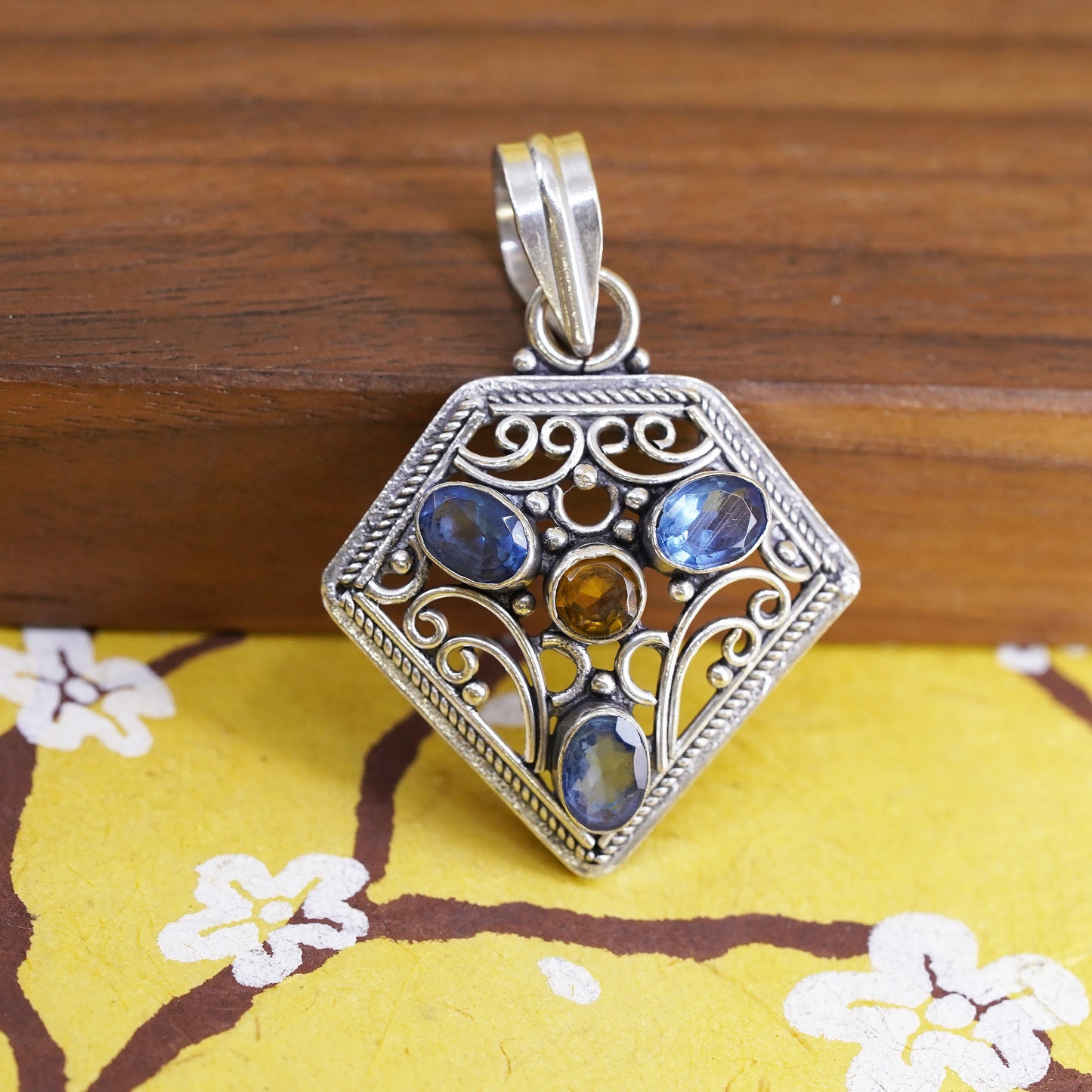 Vintage Sterling silver pendant, 925 filigree diamond with amethyst and topaz