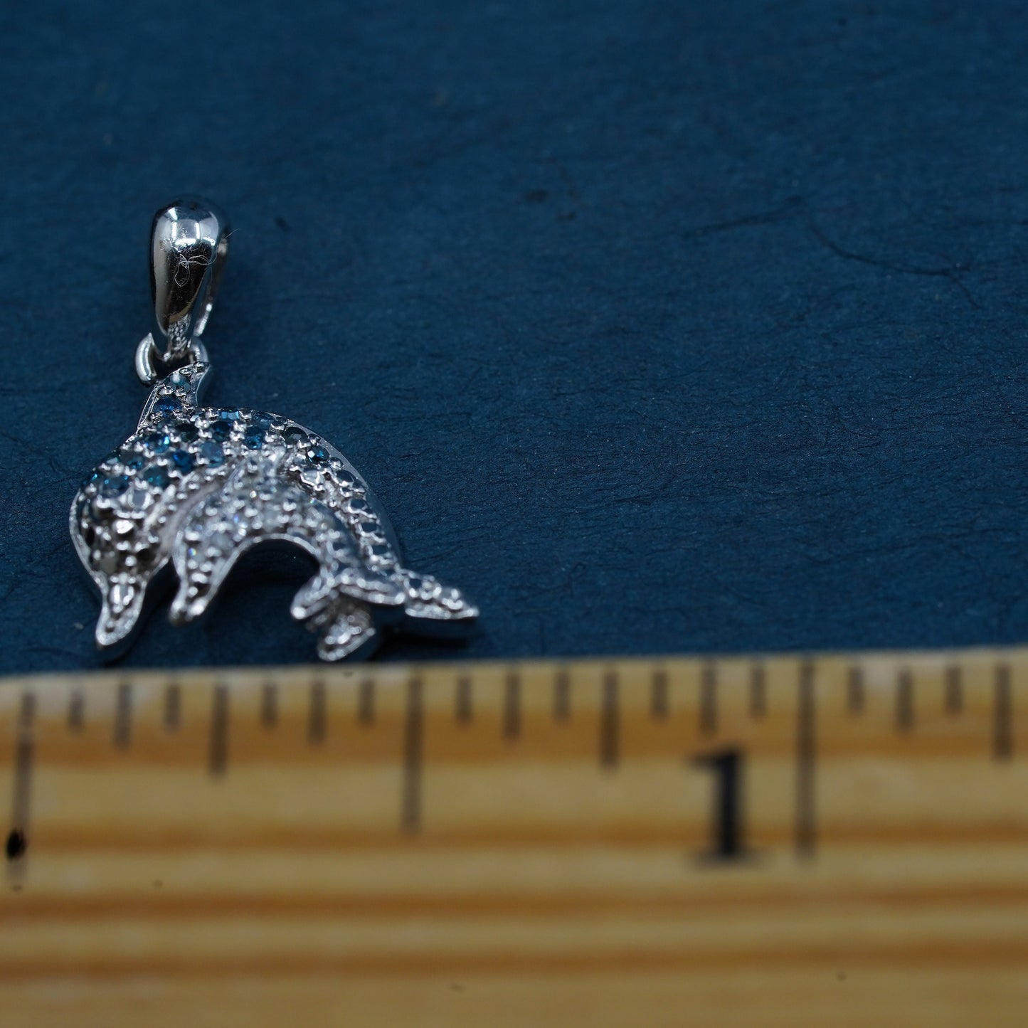 Sterling 925 silver handmade pendant, mother baby dolphin with sapphire diamond