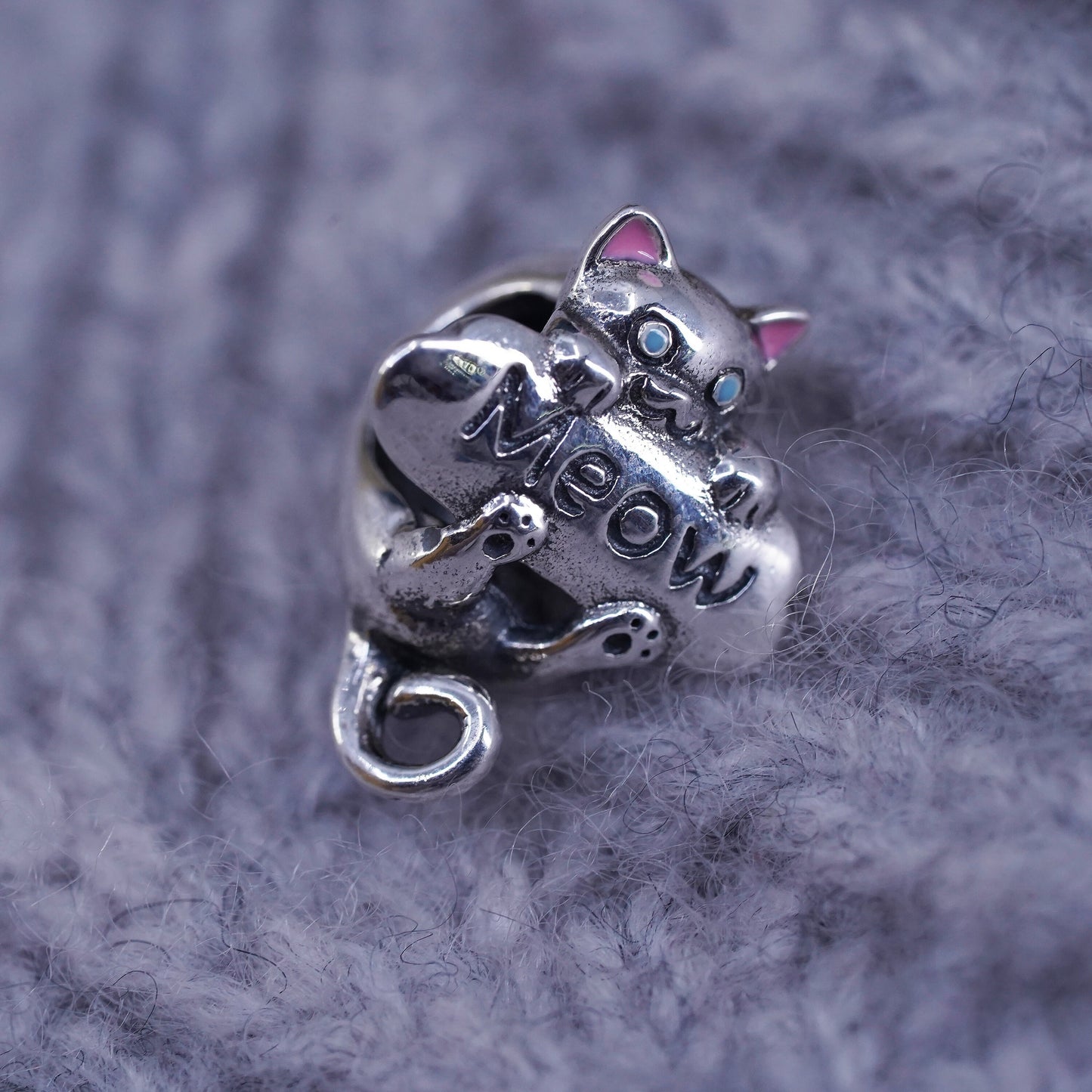 Vintage 925 Sterling Silver handmade kitty cat charm embossed “meow”