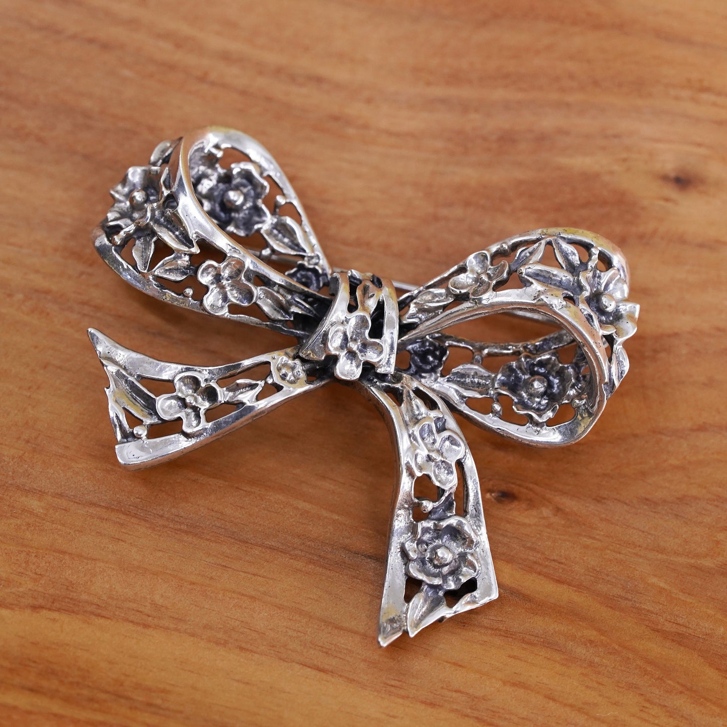 Vintage Danecraft handmade sterling 925 silver ribbon bow tie brooch