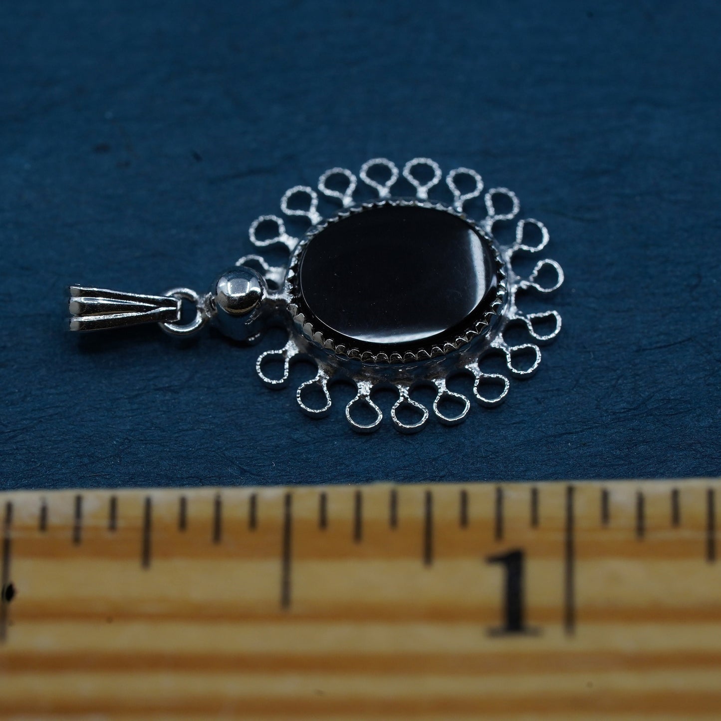 Vintage Sterling silver 925 handmade pendant with oval onyx