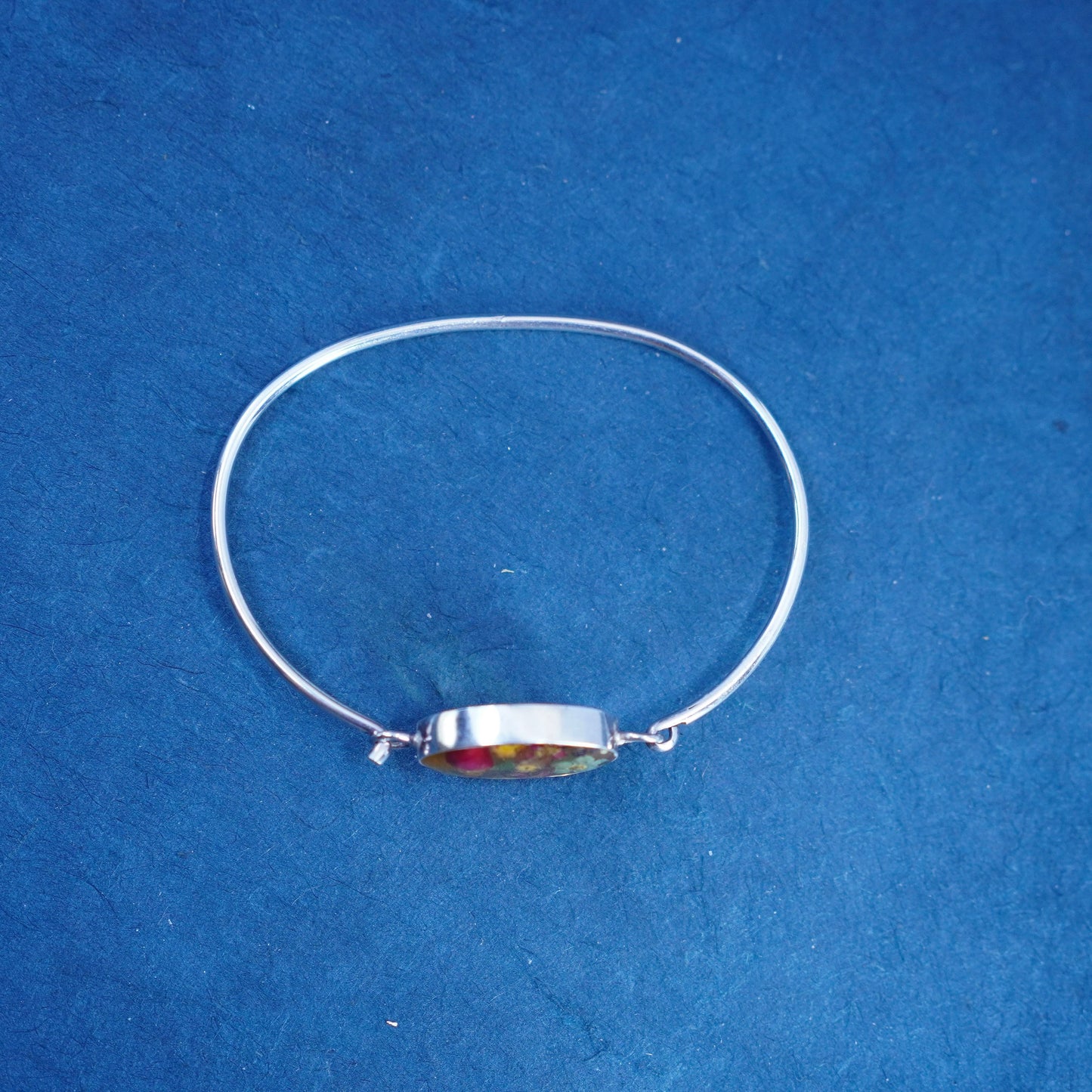 5.75”, Sterling silver handmade bracelet, 925 hinged bangle with resin flower