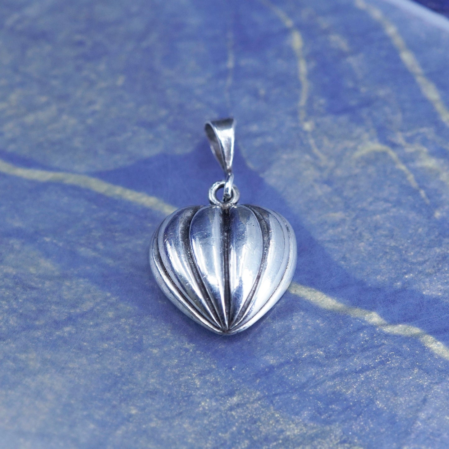 Vintage Sterling silver handmade pendant, 925 ribbed heart