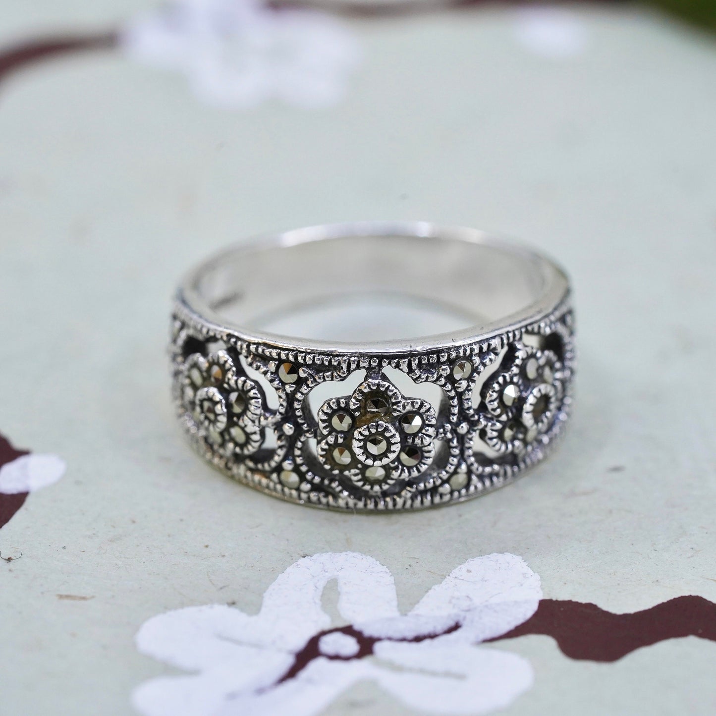 Size 6.5, Vintage Sterling 925 silver handmade flower ring with marcasite