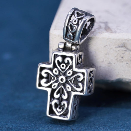 Vintage Sterling silver handmade pendant, 925 filigree cross charm