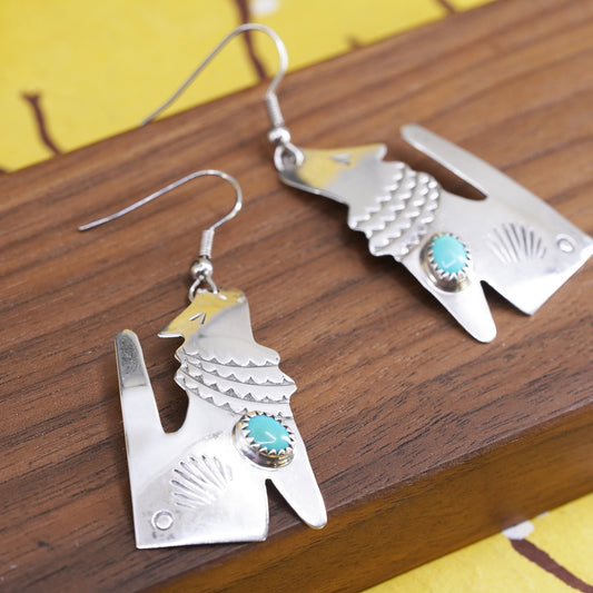 Vintage Native American Sterling silver earrings, 925 wolf drops with turquoise