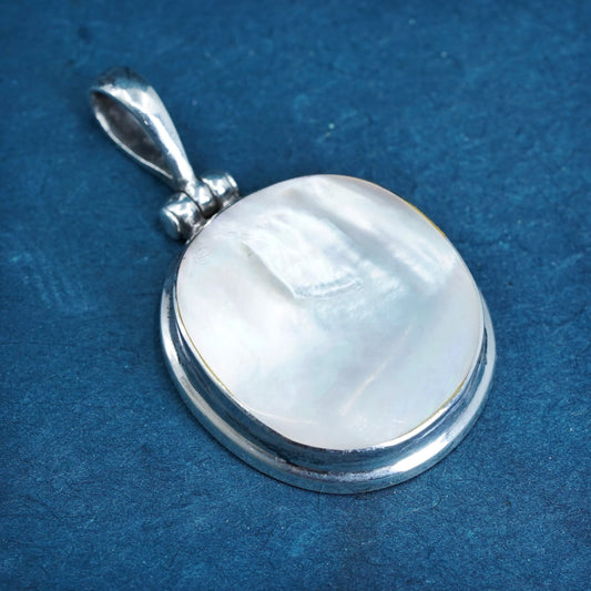 Vintage Sterling silver handmade pendant, 925 Oval pendant with mother of pearl