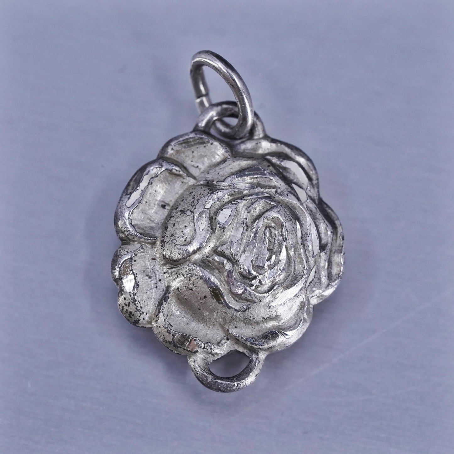 Vinatge Sterling 925 silver flower charm pednant, stamped sterling