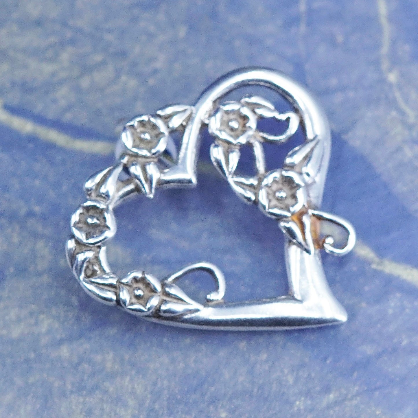 Vintage Sterling silver handmade pendant, 925 heart with flower